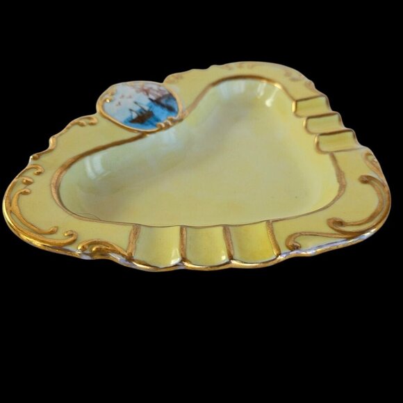 Antique Heart Porcelain Ashtray w/ Hand Painted Windmill & Gilt Scrolls 1910s–30 - Picture 5 of 9